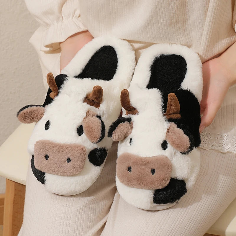 ComfyCuddles ™ Cartoon Cow Warm Plush Slippers